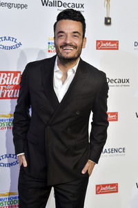 Goldene Bild der Frau 2021 in Hamburg