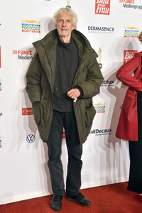 Goldene Bild der Frau 2021 in Hamburg