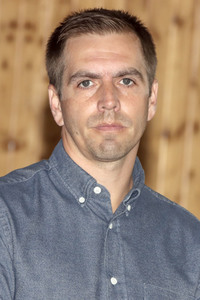 Philipp Lahm und Celia Sasic besuchen Eliteschule des Fußballs in Hamburg