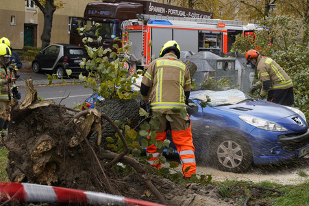 Sturmschäden durch Sturmtief Ignatz in Berlin