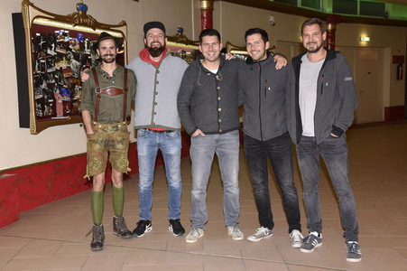 Doppelkonzert Roland Hefter mit Isarrider & DeSchoWieda in München