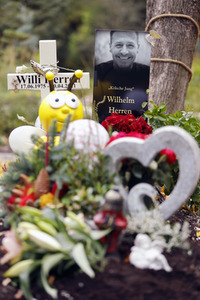 Grab von Willi Herren in Köln