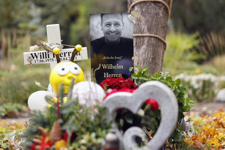 Grab von Willi Herren in Köln