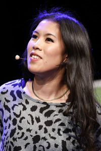 Mai Thi Nguyen-Kim und Louis Klamroth auf der lit.Cologne Sonderedition in Köln