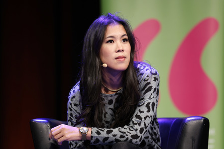 Mai Thi Nguyen-Kim und Louis Klamroth auf der lit.Cologne Sonderedition in Köln