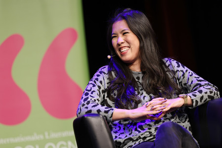 Mai Thi Nguyen-Kim und Louis Klamroth auf der lit.Cologne Sonderedition in Köln