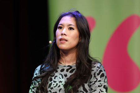 Mai Thi Nguyen-Kim und Louis Klamroth auf der lit.Cologne Sonderedition in Köln