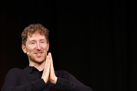 Mai Thi Nguyen-Kim und Louis Klamroth auf der lit.Cologne Sonderedition in Köln