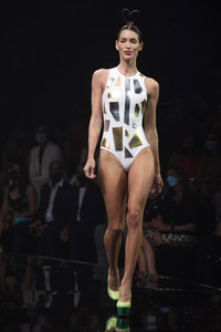 Agatha Ruiz de la Prada Fashion Show auf der Gran Canaria Swim Week in Maspalomas