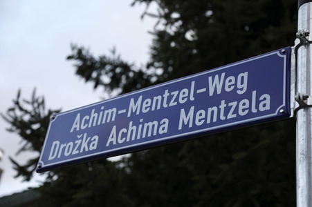 Einweihung des Achim-Mentzel-Weg in Cottbus