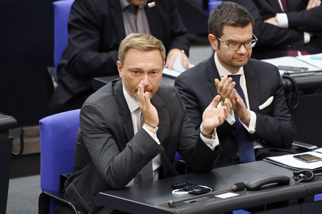 Konstituierende Sitzung des 20. Deutschen Bundestages in Berlin