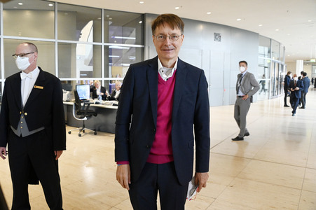 Konstituierende Sitzung des 20. Deutschen Bundestages in Berlin