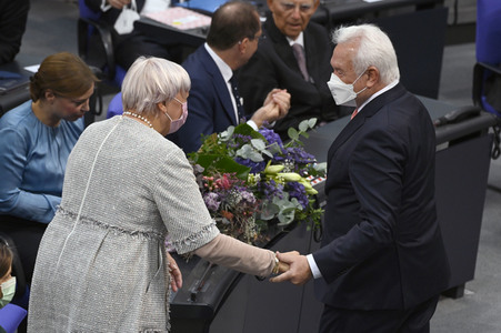 Konstituierende Sitzung des 20. Deutschen Bundestages in Berlin