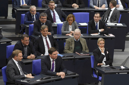 Konstituierende Sitzung des 20. Deutschen Bundestages in Berlin