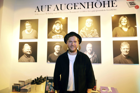 Eröffnung Friends Cup Charity Shop in Hamburg