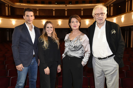 Theaterpremiere 'Vier Stern Stunden' in München