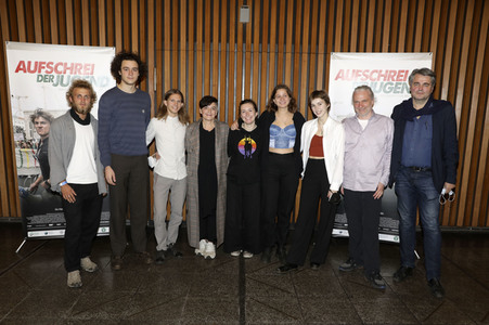 Filmpremiere 'Aufschrei der Jugend' in Berlin