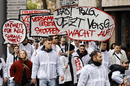 Demo gegen das NRW-Versammlungsgesetz in Köln