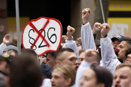 Demo gegen das NRW-Versammlungsgesetz in Köln