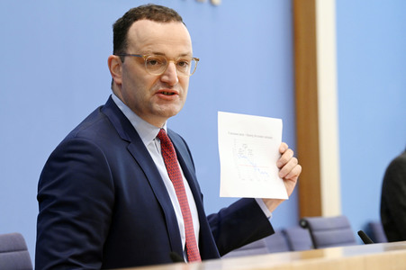 Pressekonferenz zu Auffrischimpfungen gegen Corona in Berlin