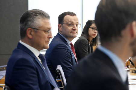 Pressekonferenz zu Auffrischimpfungen gegen Corona in Berlin
