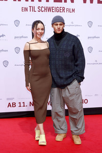 Filmpremiere 'Die Rettung der uns bekannten Welt' in Essen