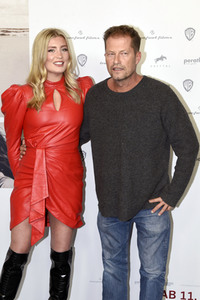 Filmpremiere 'Die Rettung der uns bekannten Welt' in München