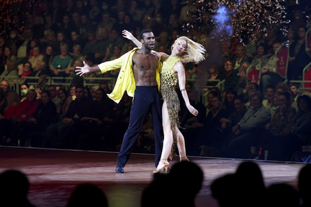 Tanzshow 'Let's Dance - Die Live-Tour 2021' in Hannover