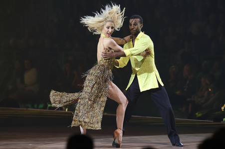 Tanzshow 'Let's Dance - Die Live-Tour 2021' in Hannover