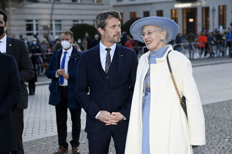 Fototermin mit Königin Margrethe II. von Dänemark und Kronprinz Frederik von Dänemark in Berlin