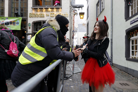 Karneval Sessionseröffnung in Köln