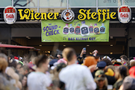 Karneval Sessionseröffnung in Köln