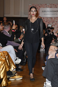 Jubiläumsshow der Schmuckdesignerin Gabriele Iazzetta in Berlin