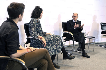 Treffen von Olaf Scholz mit Klimaaktivisten in Berlin