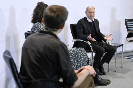 Treffen von Olaf Scholz mit Klimaaktivisten in Berlin