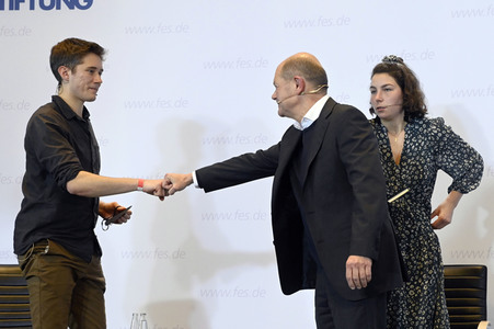 Treffen von Olaf Scholz mit Klimaaktivisten in Berlin