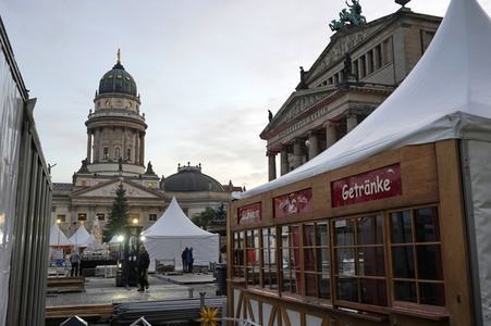 Aufbau der Weihnachtsmärkte in Berlin