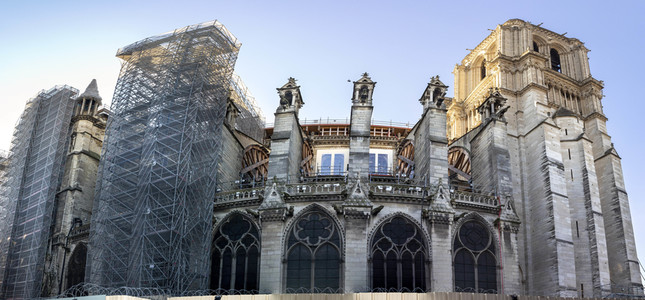 Wiederaufbau der Kathedrale Notre-Dame de Paris
