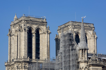 Wiederaufbau der Kathedrale Notre-Dame de Paris