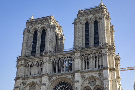 Wiederaufbau der Kathedrale Notre-Dame de Paris