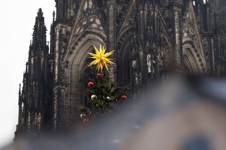 Weihnachtsmarktaufbau in Köln