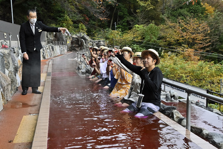 Präsentation vom Beaujolais Nouveau Wein in Hakone