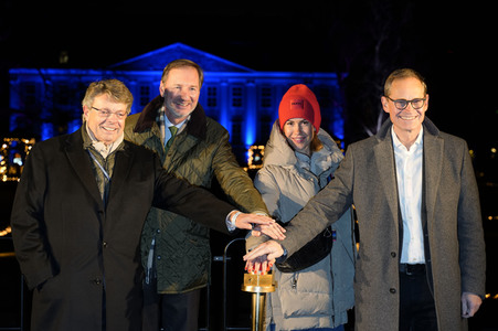 Feierliche Eröffnung von 'Weihnachten im Tierpark' in Berlin