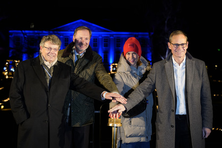 Feierliche Eröffnung von 'Weihnachten im Tierpark' in Berlin