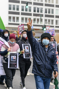 Demo zum Tag gegen Gewalt an Frauen in Düsseldorf