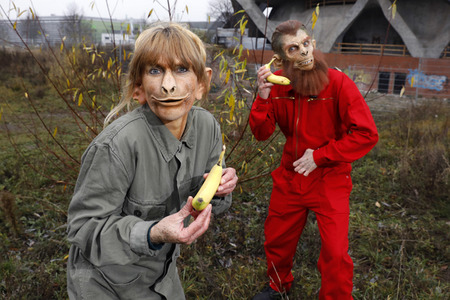 FARBKÖRPER Kalender 2022: Geek Art-Bodypainting und Transformaking