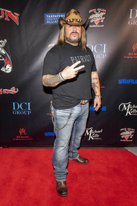 Album-Release-Party von Six Gun Sal in Long Beach
