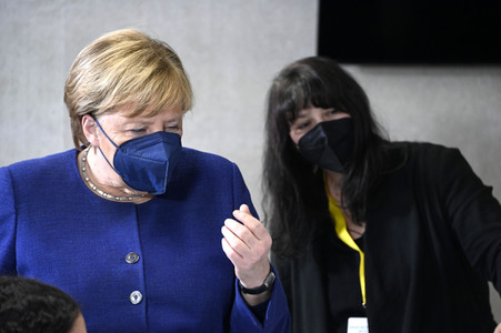 Angela Merkel besucht das TUMO Lernzentrum in Berlin