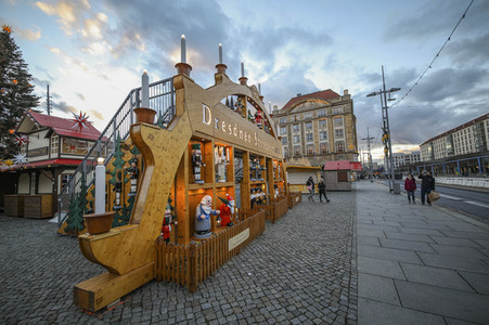 Weihnachtsmarkt-Aus in Dresden