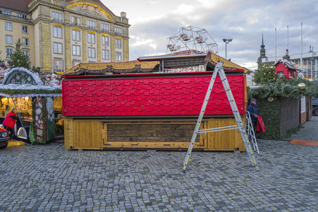 Weihnachtsmarkt-Aus in Dresden